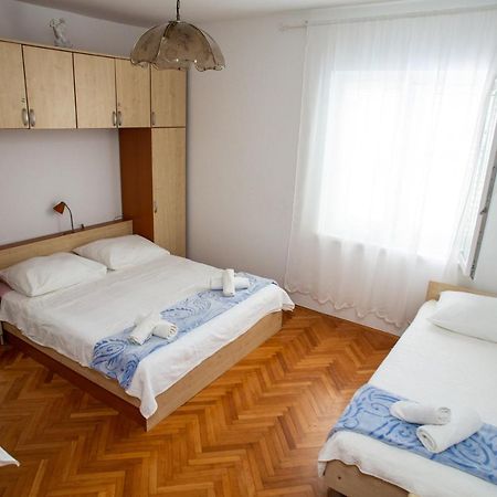 Apartment Katarina Novalja Εξωτερικό φωτογραφία